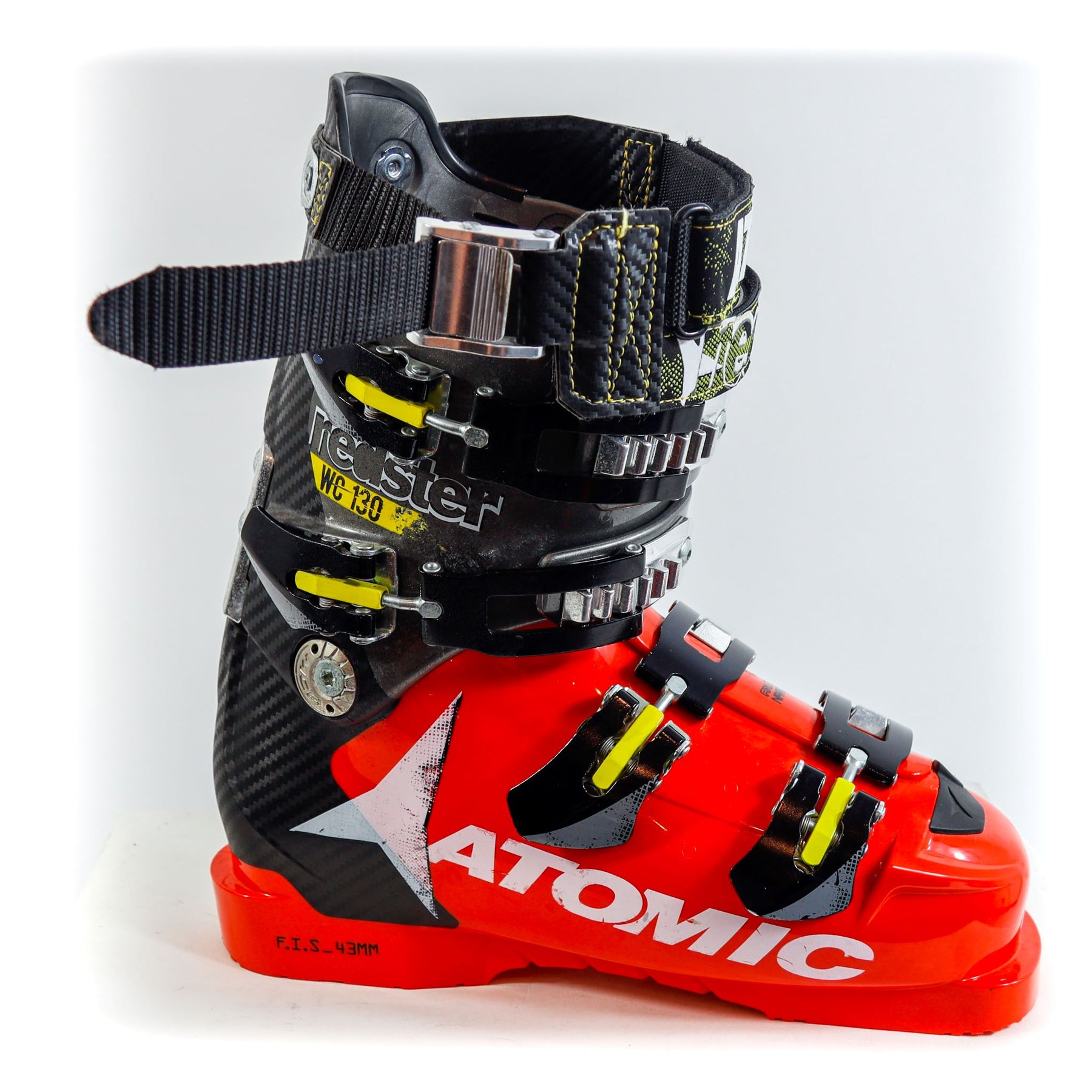 24.5 Atomic Redster WC 130 Men's 2014 Race Ski Boot Shells - USED